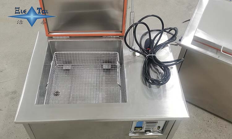 超声波清洗机在模具制造中的应用 超声波清洗机在模具制造中的应用